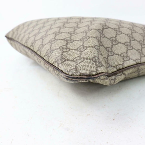 Authentic Gucci - Picture 3 of 5